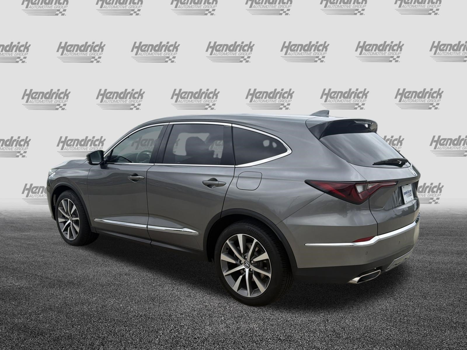 Certified 2025 Acura MDX w/ Technology Package FWD image 8