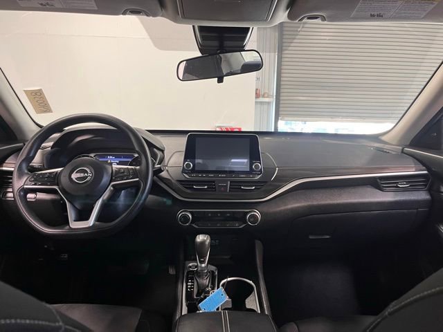 Used 2024 Nissan Altima 2.5 SV image 20