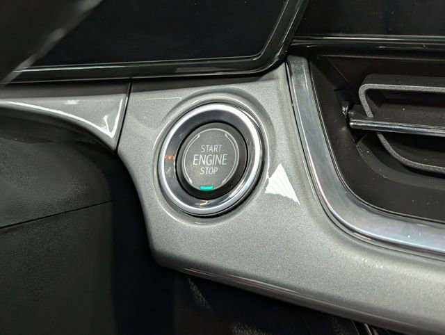 Used 2025 Chevrolet Trax LT w/ Driver Confidence Package image 21