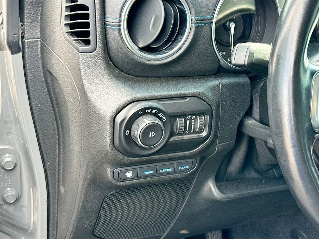 Used 2021 Jeep Wrangler Unlimited Rubicon 4xe w/ Cold Weather Group image 11