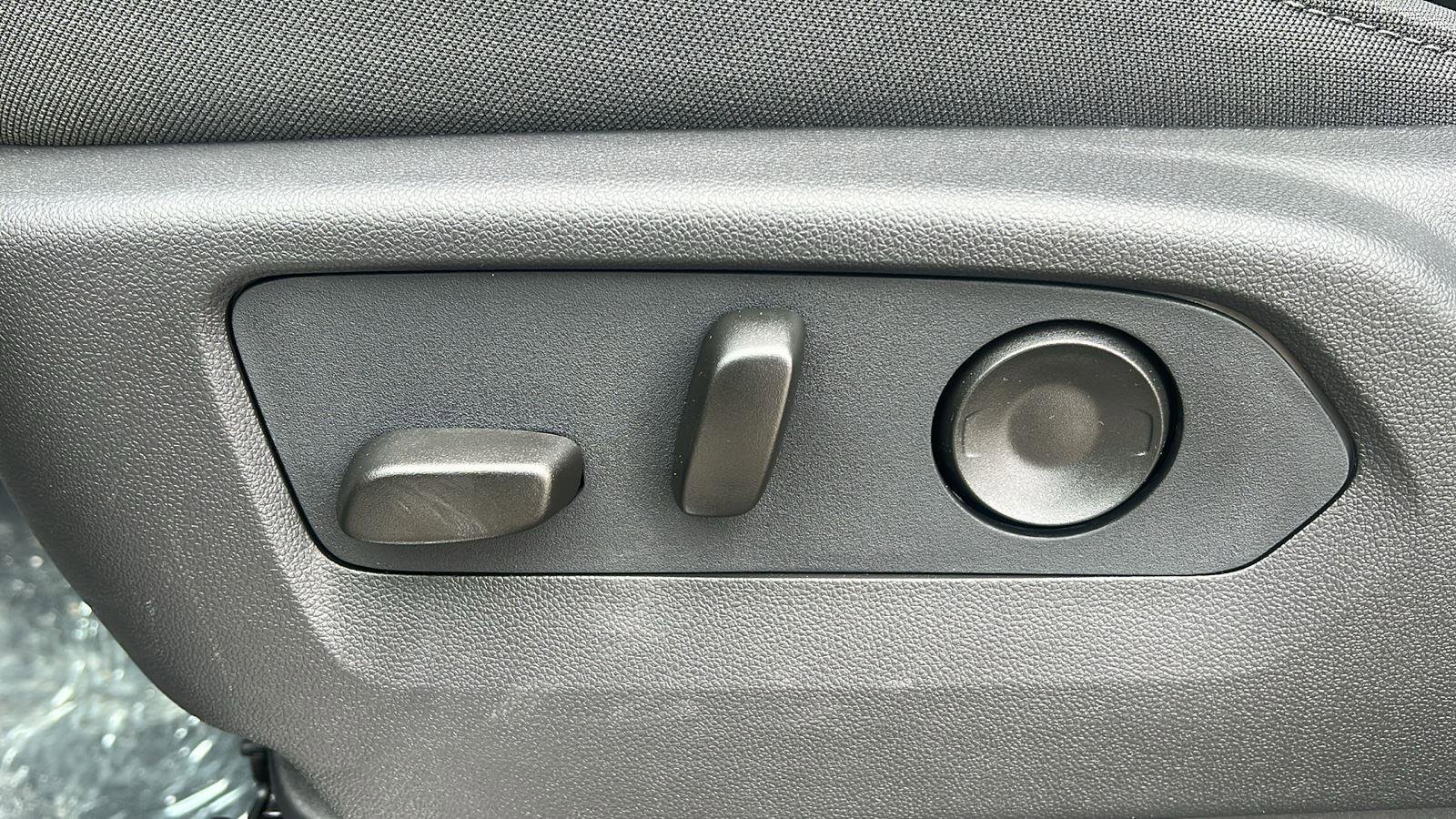 New 2026 GMC Sierra 1500 Elevation image 11