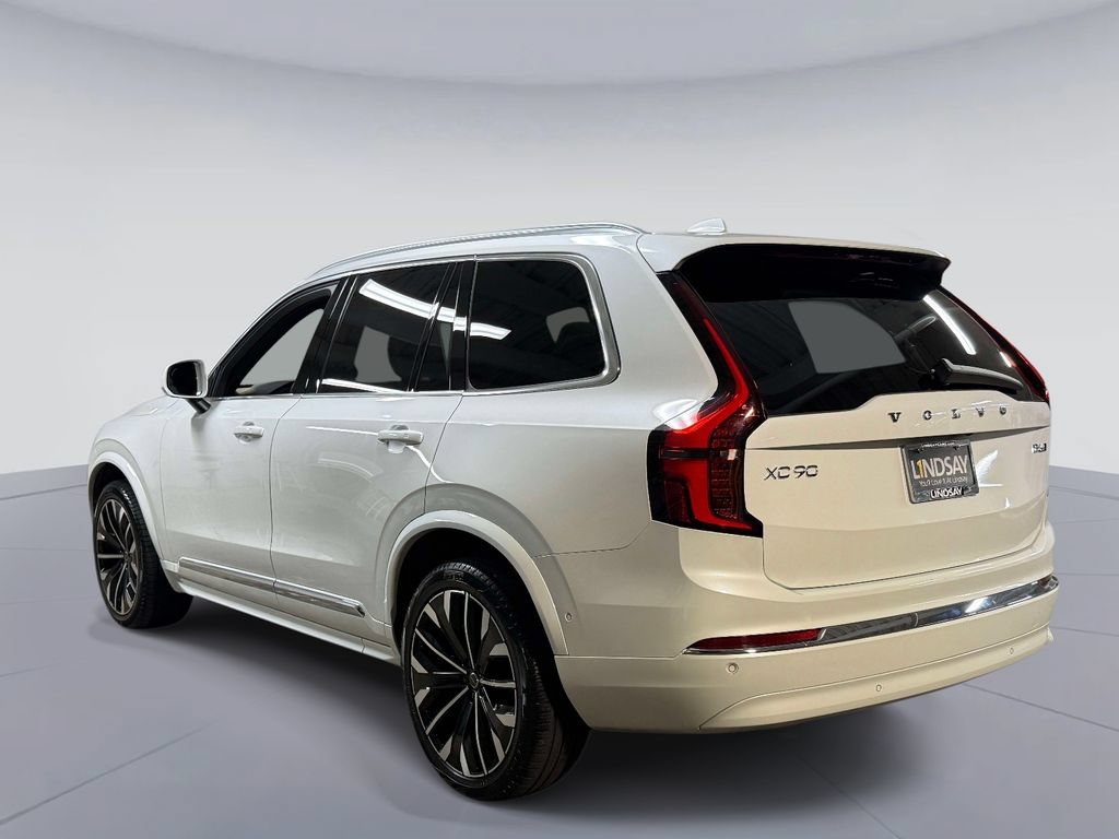 Used 2025 Volvo XC90 B6 Plus AWD/4WD image 12