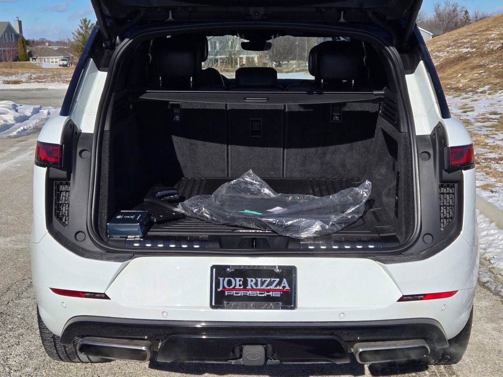 Used 2024 Land Rover Range Rover Sport Dynamic SE image 15