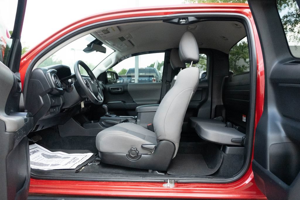 Used 2023 Toyota Tacoma SR AWD/4WD image 16