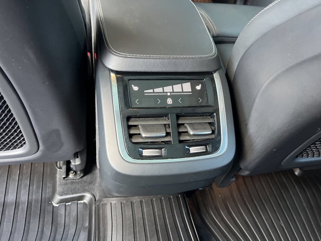 Used 2023 Volvo XC90 B6 Ultimate AWD/4WD image 38