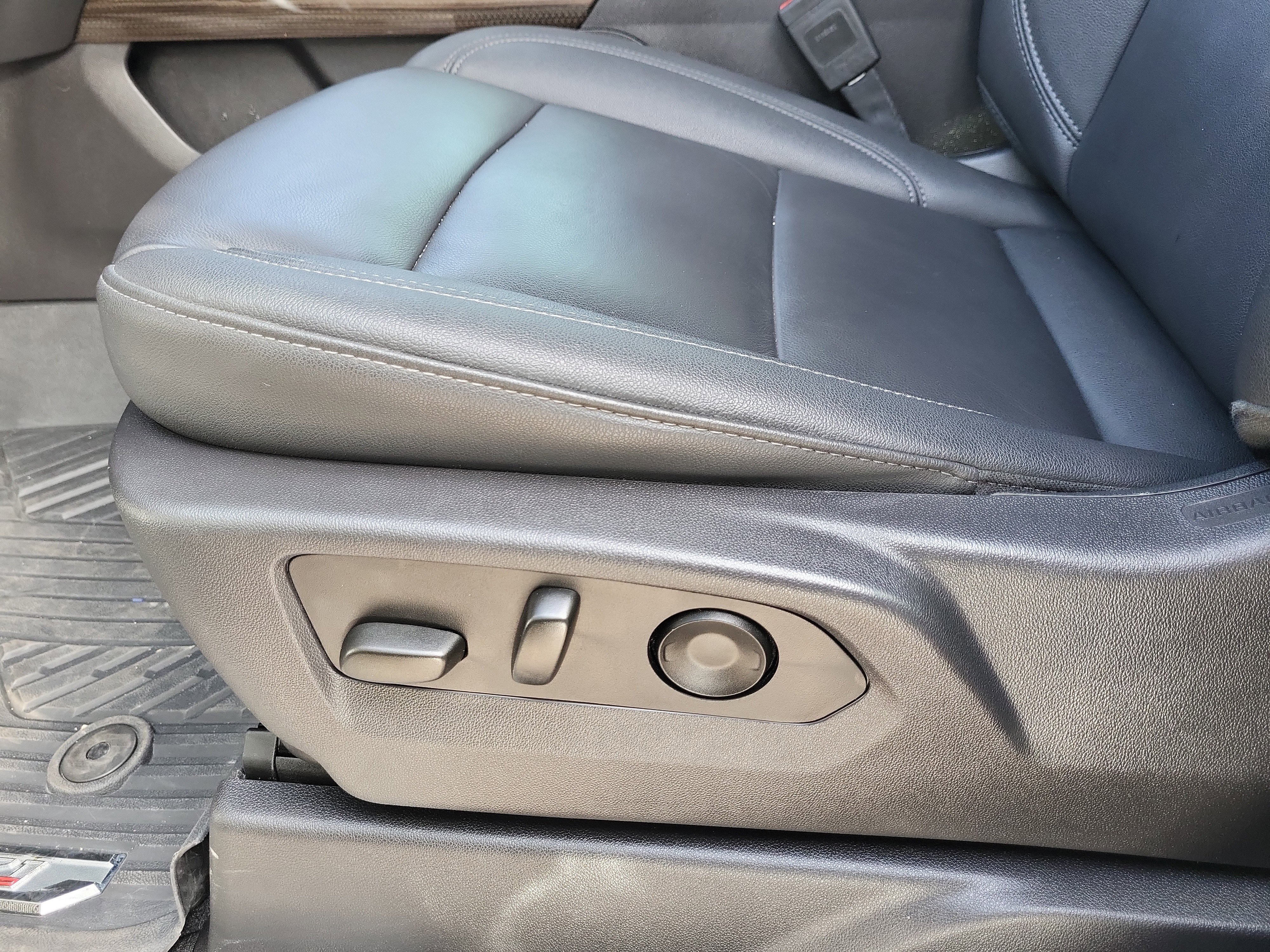 Used 2025 Chevrolet Silverado 1500 LT Trail Boss w/ LT Trail Boss Premium Package image 14