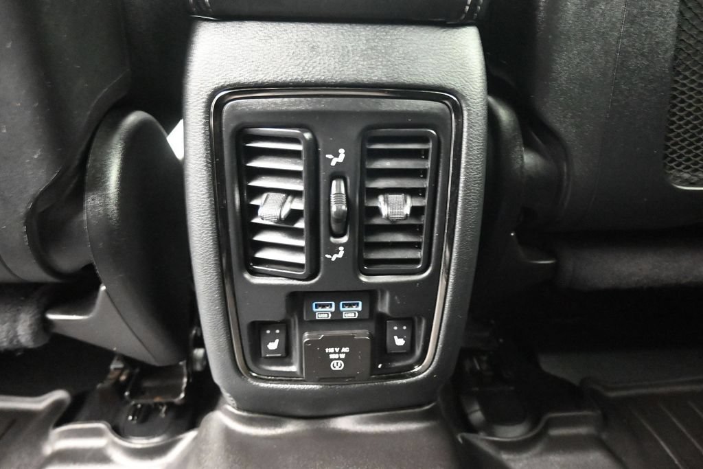 Used 2020 Dodge Durango R/T w/ Blacktop Package AWD/4WD image 33