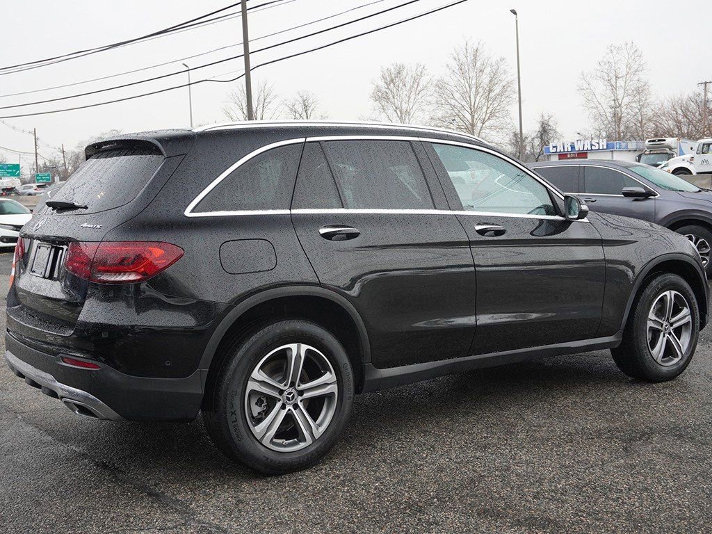 Used 2022 Mercedes-Benz GLC 300 4MATIC w/ Premium Package Lite image 9
