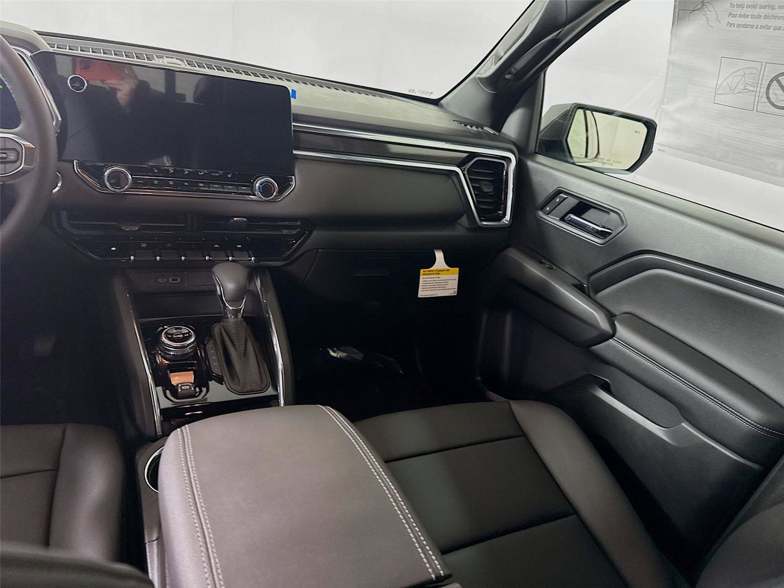 New 2026 GMC Canyon Elevation w/ Convenience Package image 17