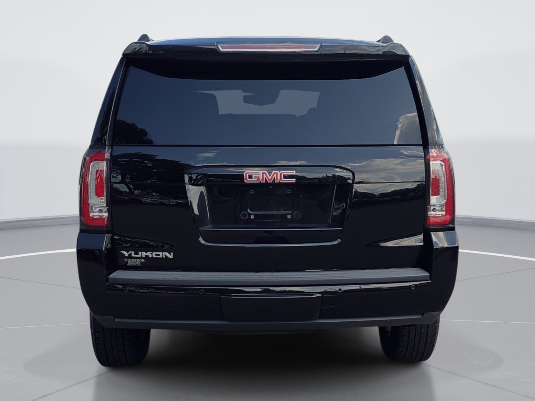 Used 2016 GMC Yukon SLT w/ Open Road Package AWD/4WD image 4