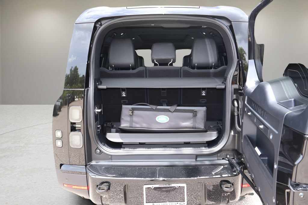 New 2026 Land Rover Defender 130 S AWD/4WD image 16