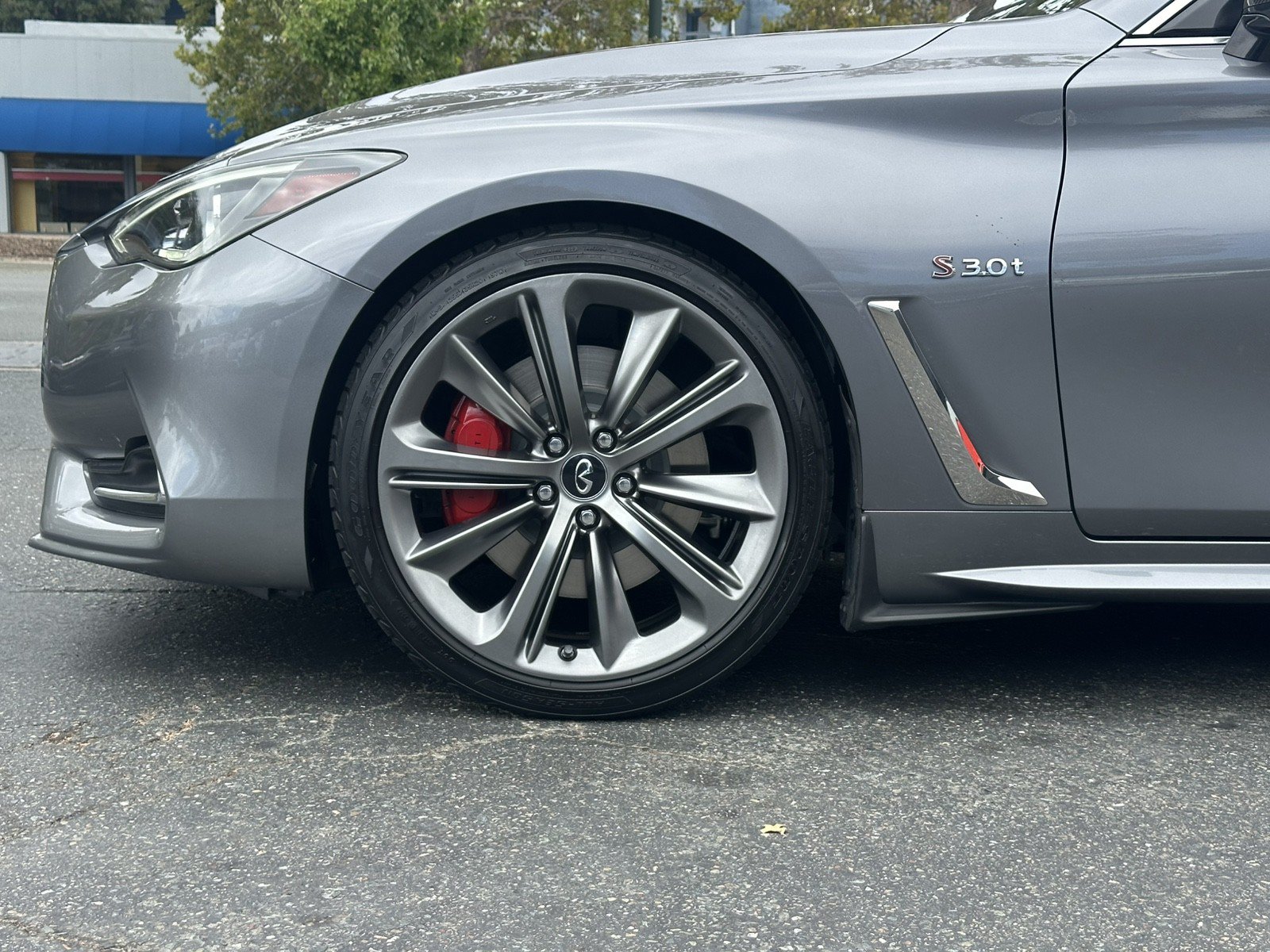 Used 2019 INFINITI Q60 Red Sport 400 w/ Cargo Package RWD image 13