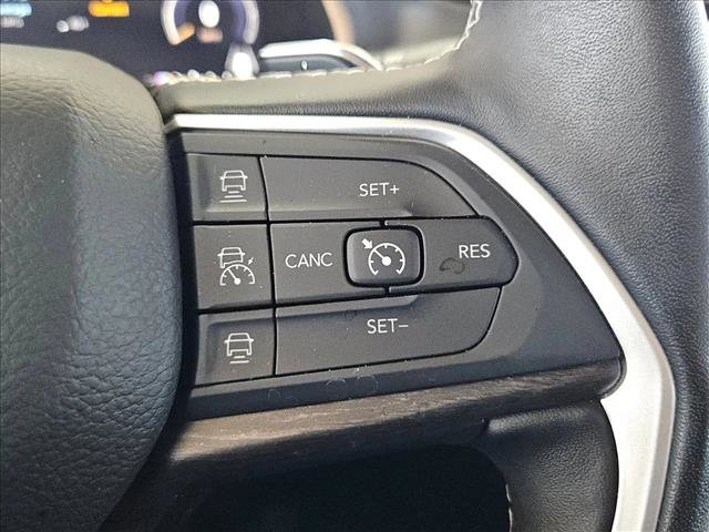 Used 2022 Jeep Grand Cherokee L Limited w/ Trailer Tow Group (B) image 9