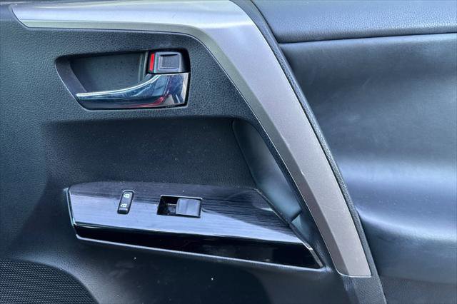 Certified 2018 Toyota RAV4 Limited w/ Advanced Technology Package image 19