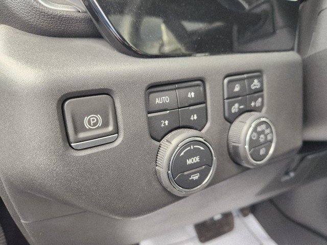 Used 2023 Chevrolet Silverado 1500 LT Trail Boss w/ LT Trail Boss Premium Package image 40