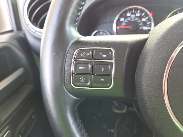 Used 2015 Jeep Wrangler Unlimited Sahara w/ Connectivity Group AWD/4WD image 49