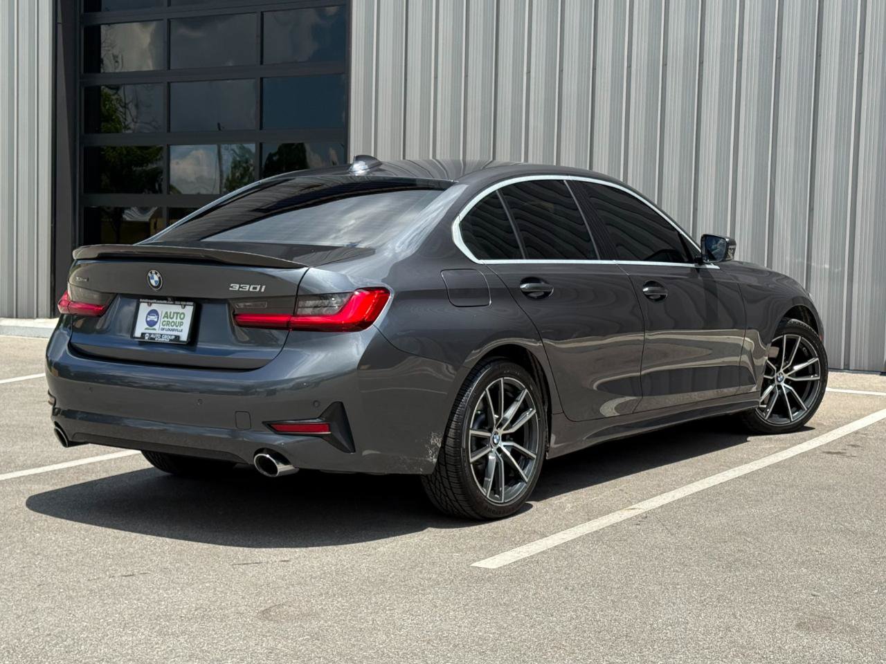 Used 2019 BMW 330i xDrive Sedan w/ Driving Assistance Package AWD/4WD image 5