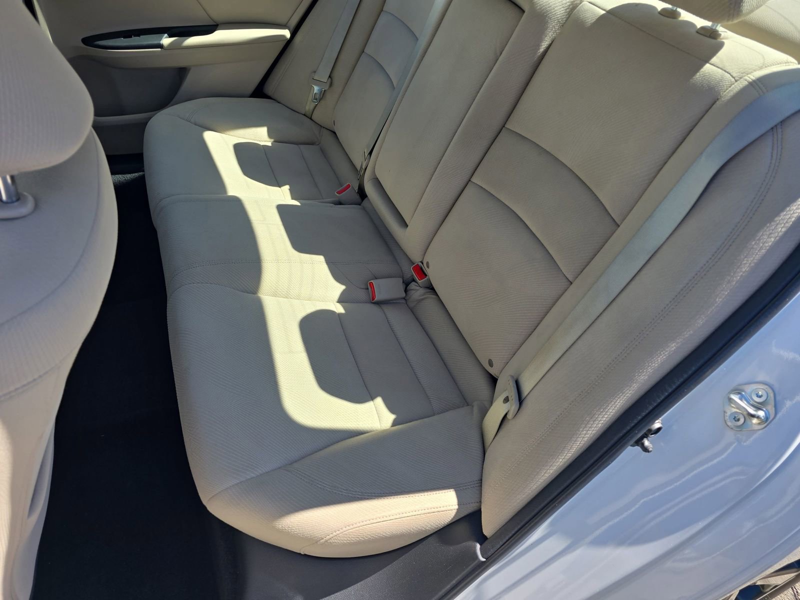 Used 2016 Honda Accord EX image 16