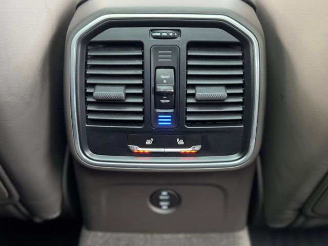 Certified 2023 Porsche Macan image 30