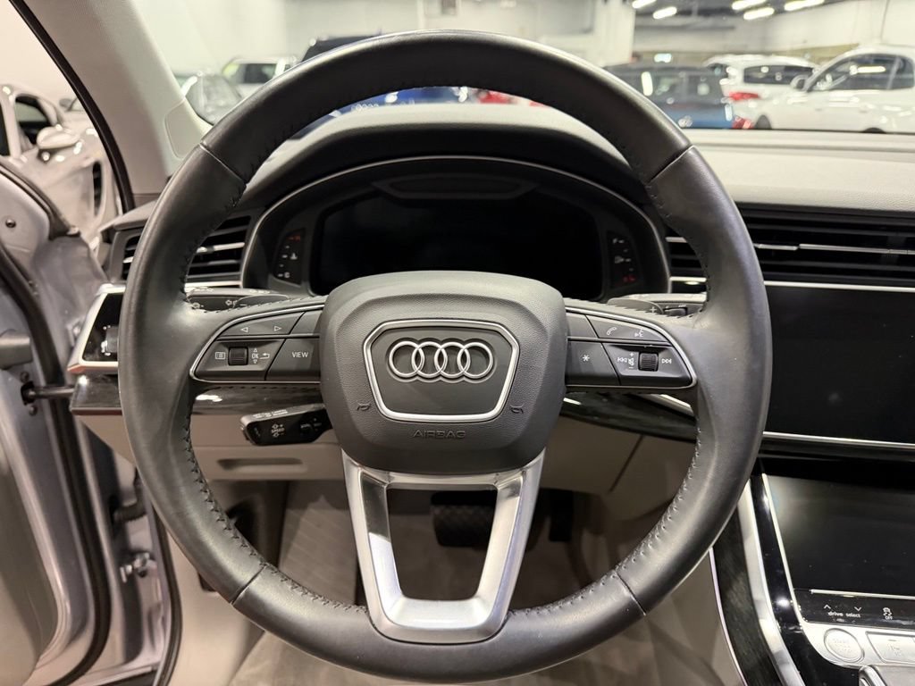 Used 2020 Audi Q7 3.0T Prestige w/ Prestige Package AWD/4WD image 40