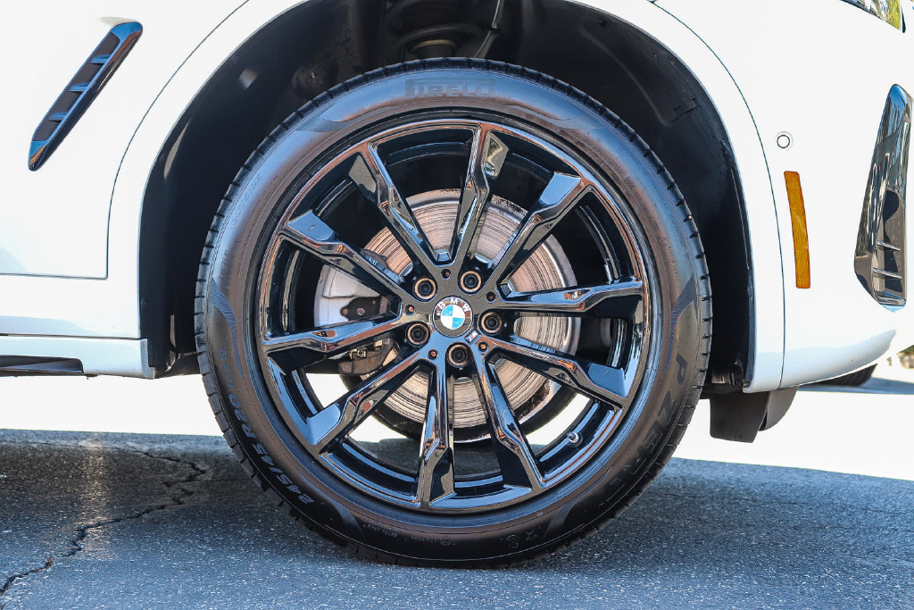 Used 2024 BMW X3 sDrive30i w/ M Sport Package RWD image 9