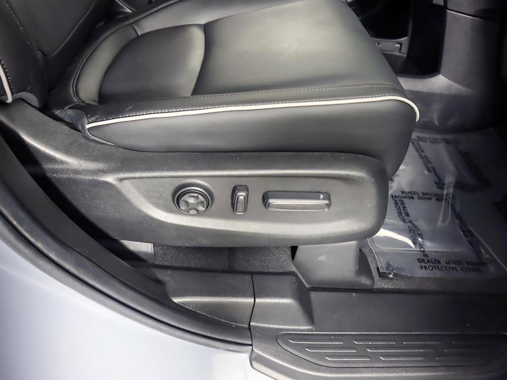 Used 2025 Honda Odyssey Touring image 32