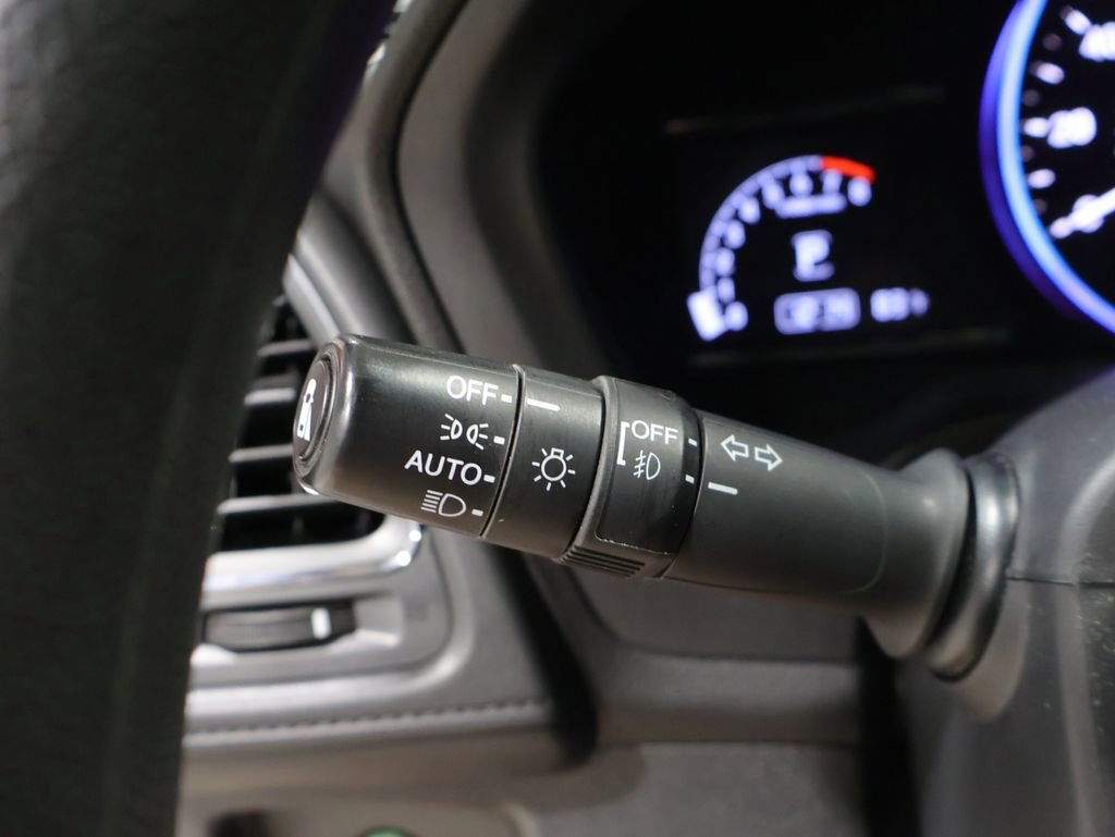 Used 2020 Honda HR-V EX image 36