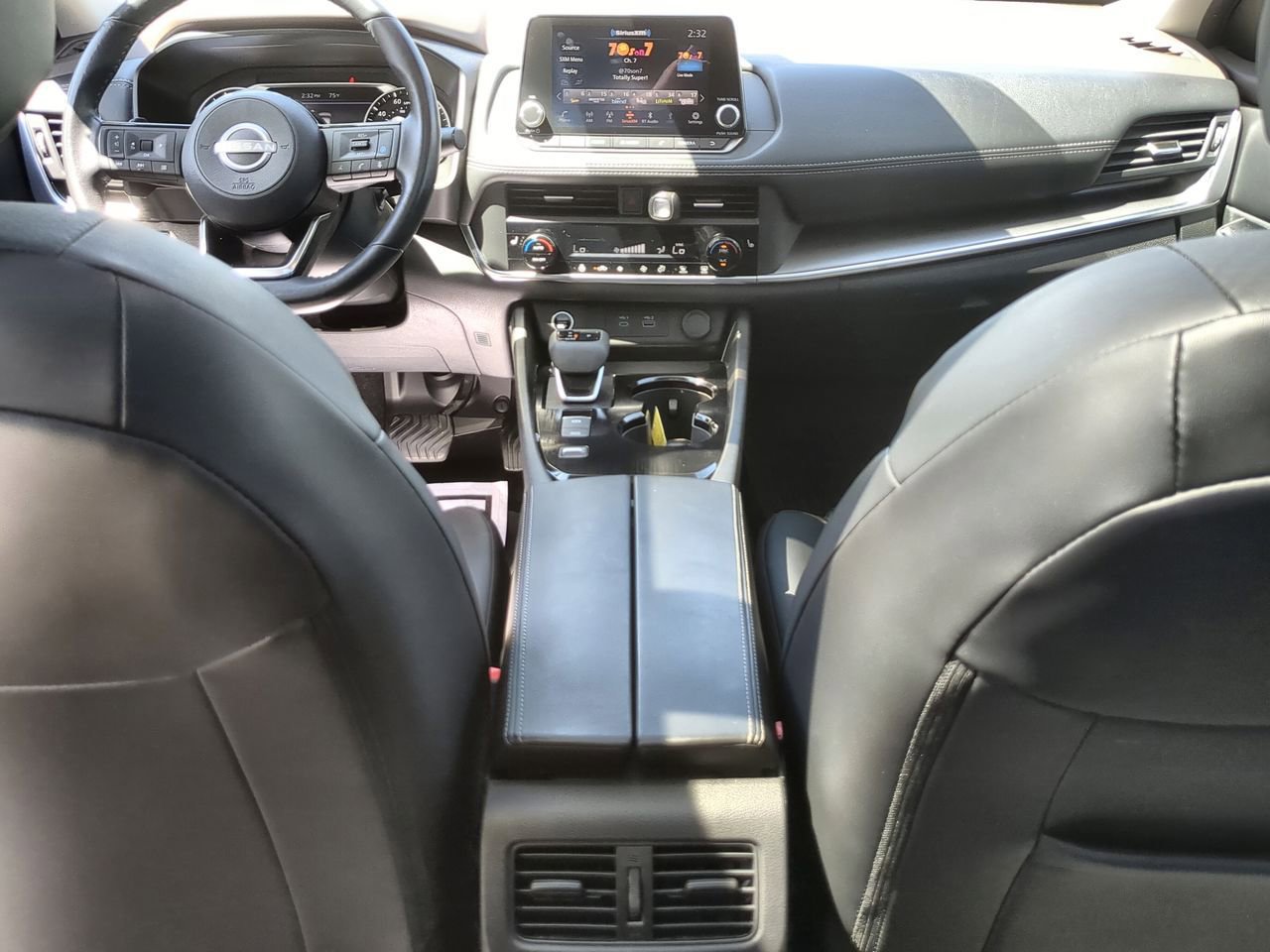 Used 2023 Nissan Rogue SV w/ SV Premium B Package image 20