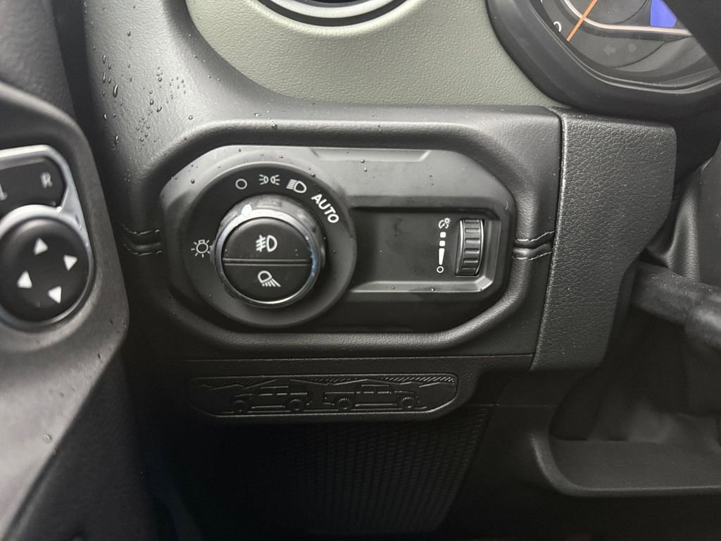 New 2026 Jeep Gladiator Mojave image 16