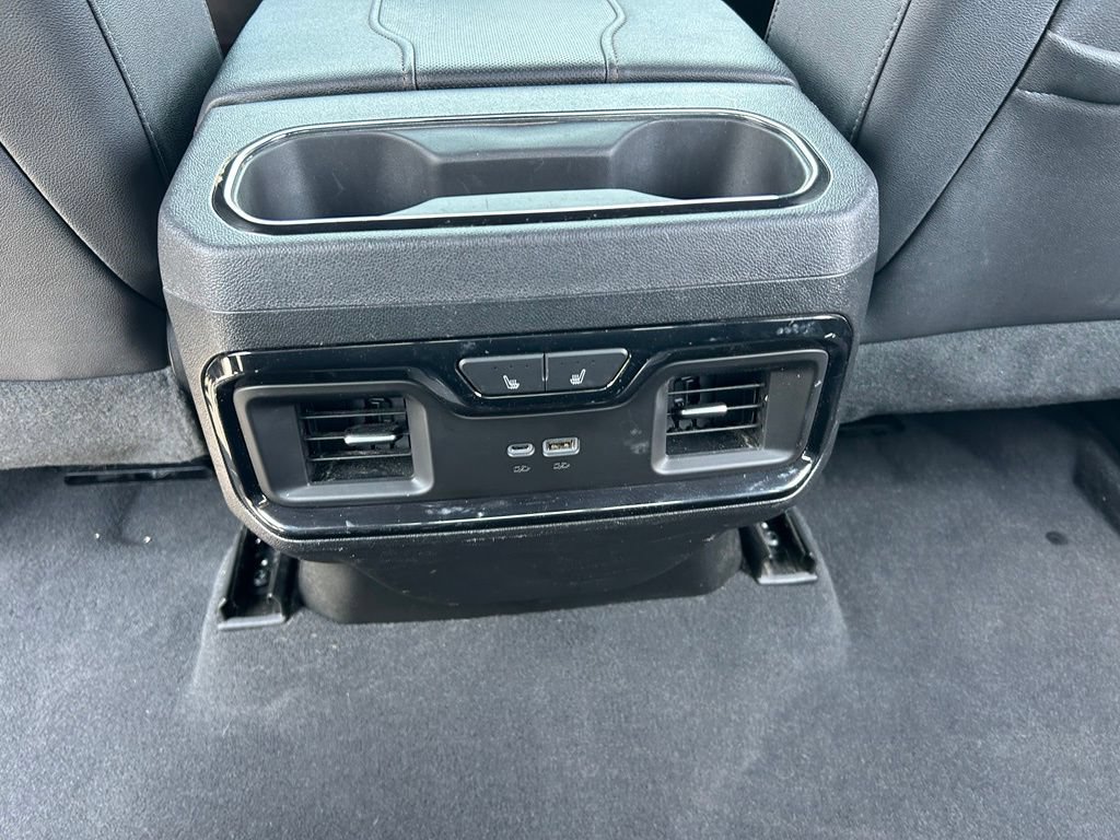 Used 2024 GMC Sierra 3500 AT4 w/ Technology Package AWD/4WD image 49