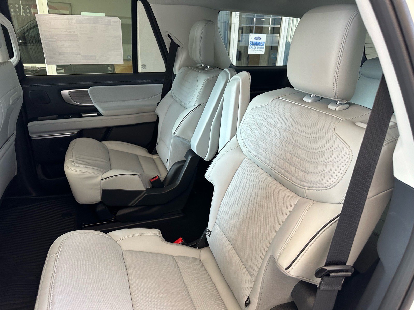 New 2027 Ford Expedition Platinum w/ Platinum Ultimate Package AWD/4WD image 25