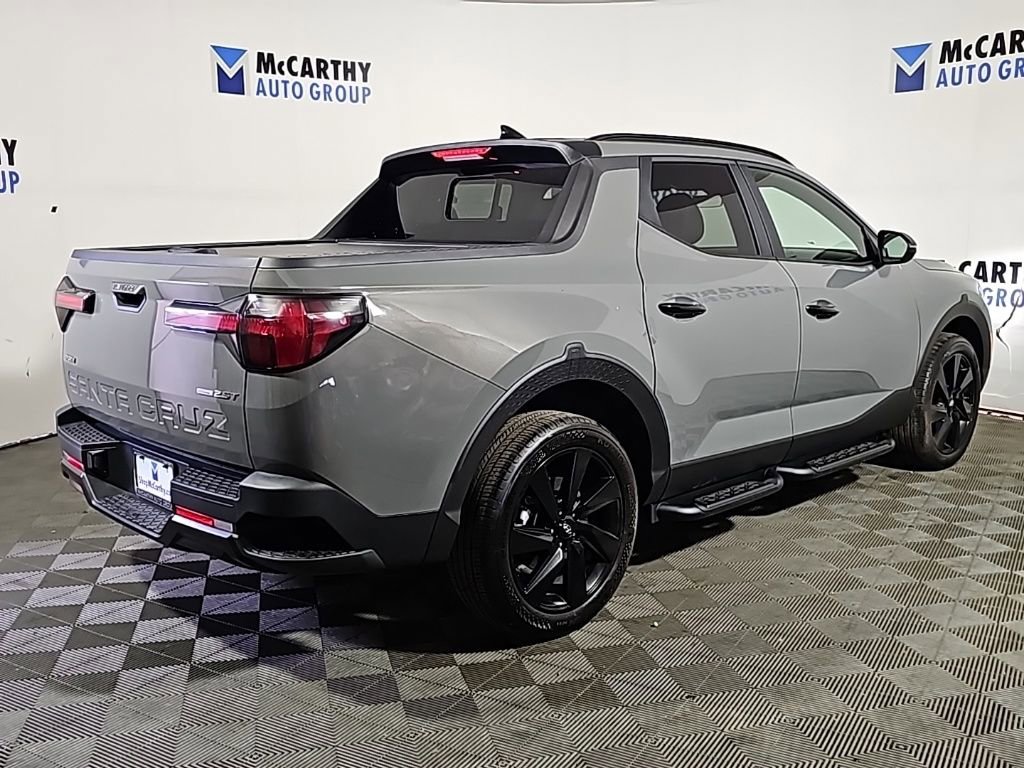 Used 2024 Hyundai Santa Cruz Night image 17