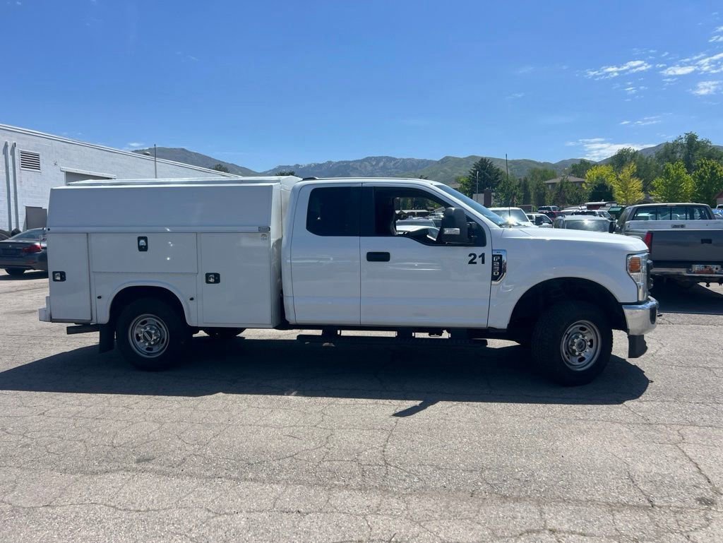 Used 2022 Ford F250 XL w/ Power Equipment Group AWD/4WD image 4