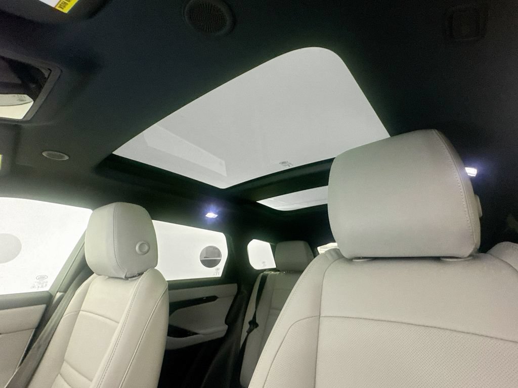 New 2026 Land Rover Range Rover Evoque S AWD/4WD image 21