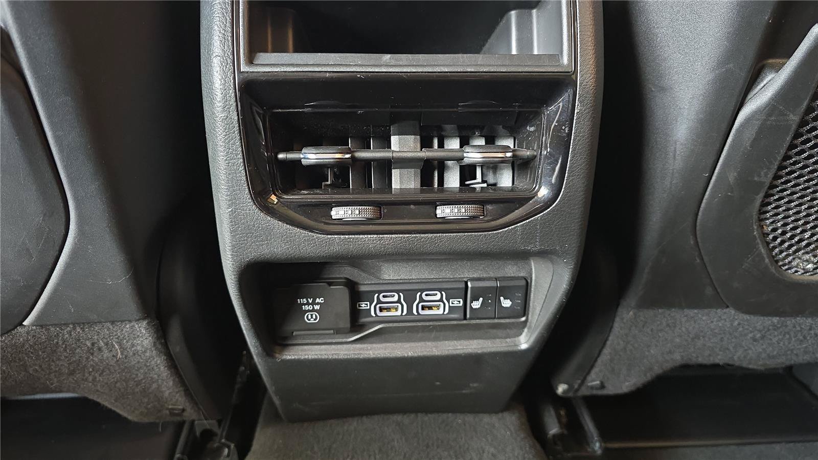 Used 2023 Jeep Grand Cherokee Limited AWD/4WD image 20