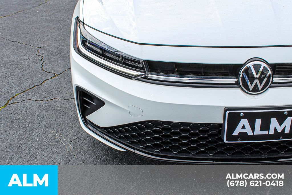 Used 2025 Volkswagen Jetta Sport FWD image 12