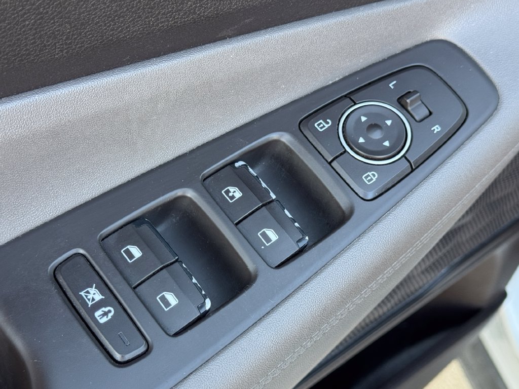 Used 2019 Hyundai Santa Fe SE FWD image 16