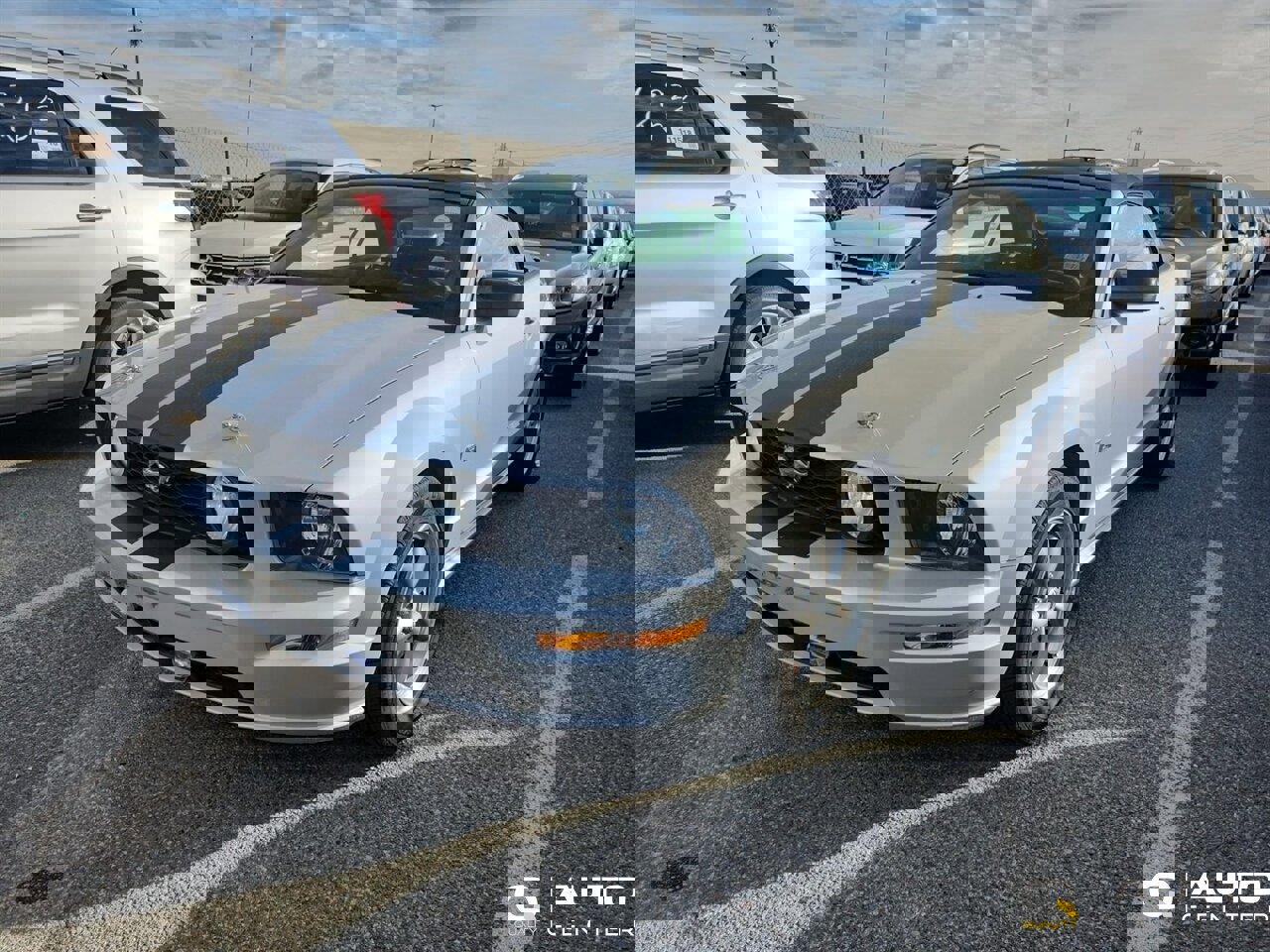 Used 2005 Ford Mustang GT Premium image 1