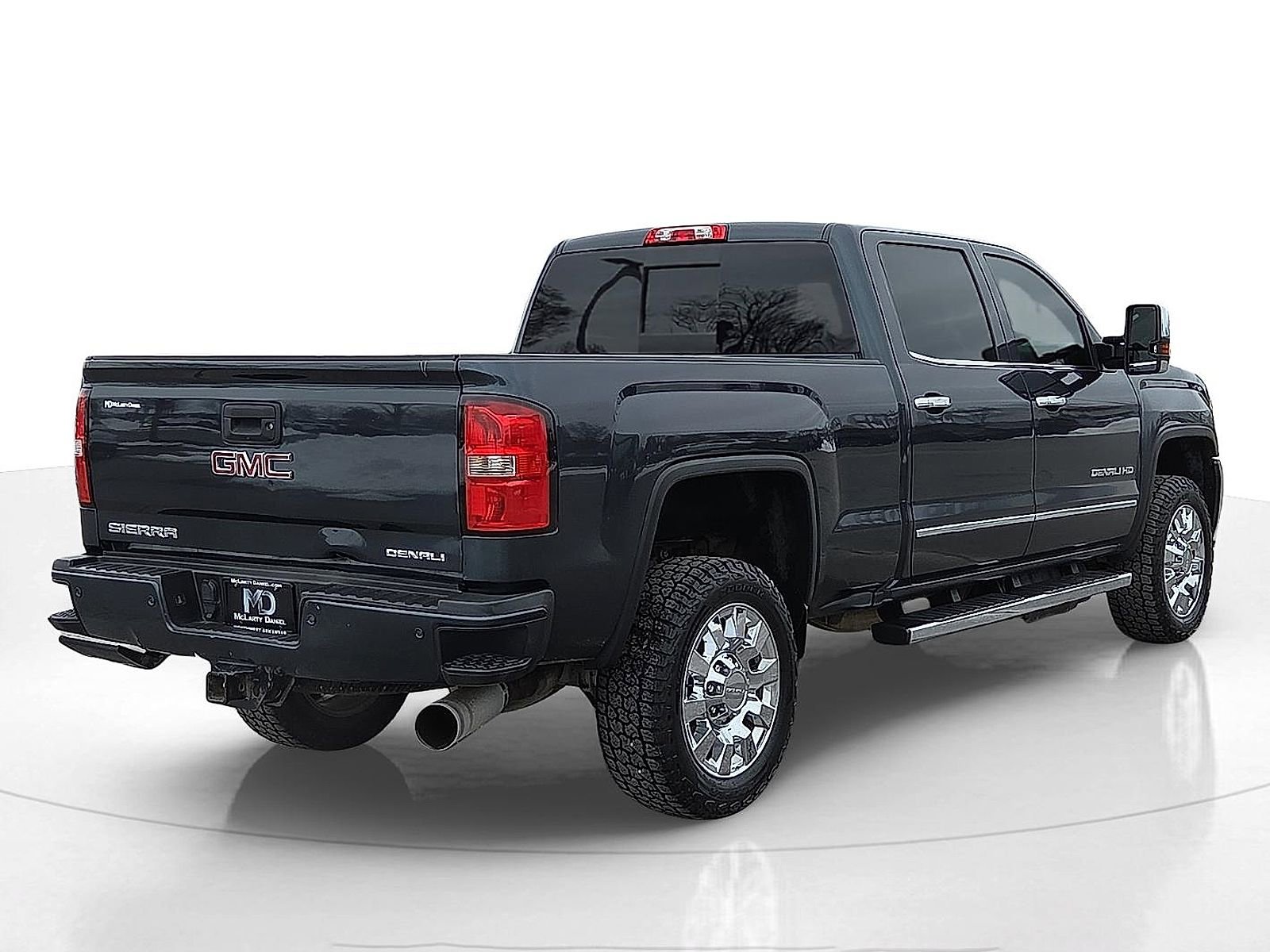Used 2018 GMC Sierra 2500 Denali w/ Duramax Plus Package image 5