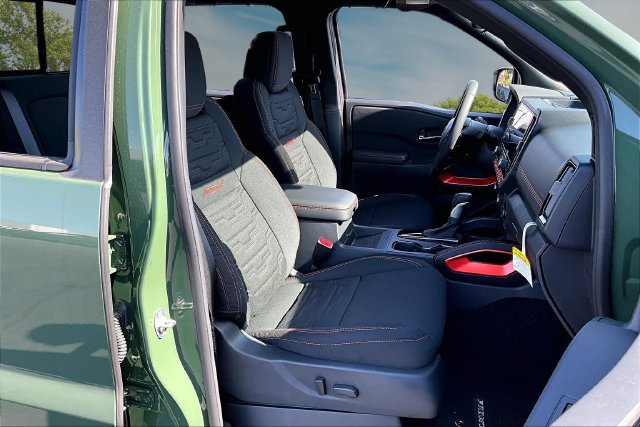 New 2025 Nissan Frontier Pro-X w/ Pro Convenience Package RWD image 11