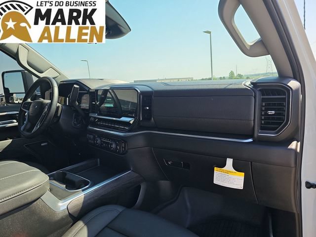 Used 2025 Chevrolet Silverado 2500 LTZ w/ LTZ Plus Package AWD/4WD image 30