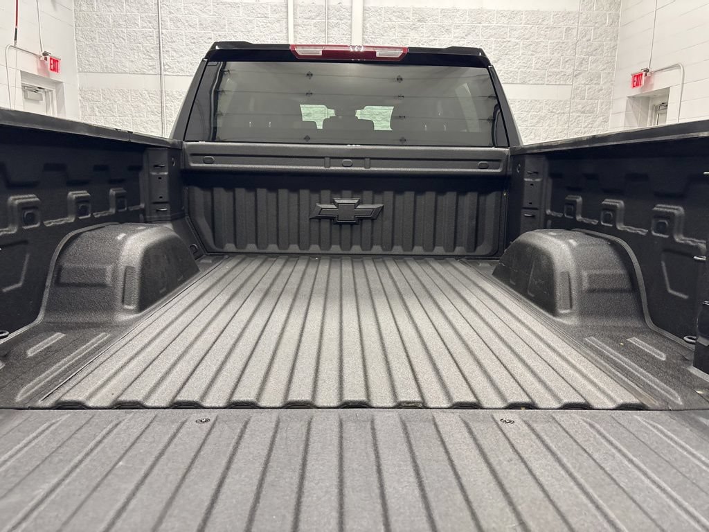 Used 2024 Chevrolet Silverado 1500 RST AWD/4WD image 8