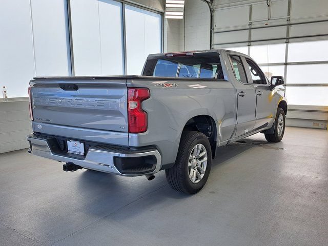 Used 2023 Chevrolet Silverado 1500 LT AWD/4WD image 6