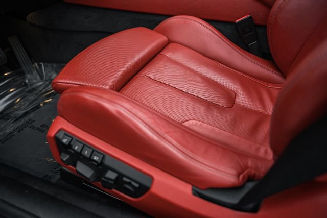 Used 2016 BMW M6 Convertible image 41