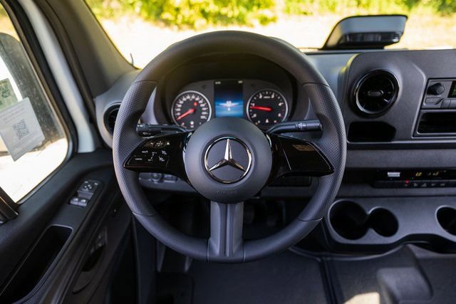 New 2026 Mercedes-Benz Sprinter 2500 image 25