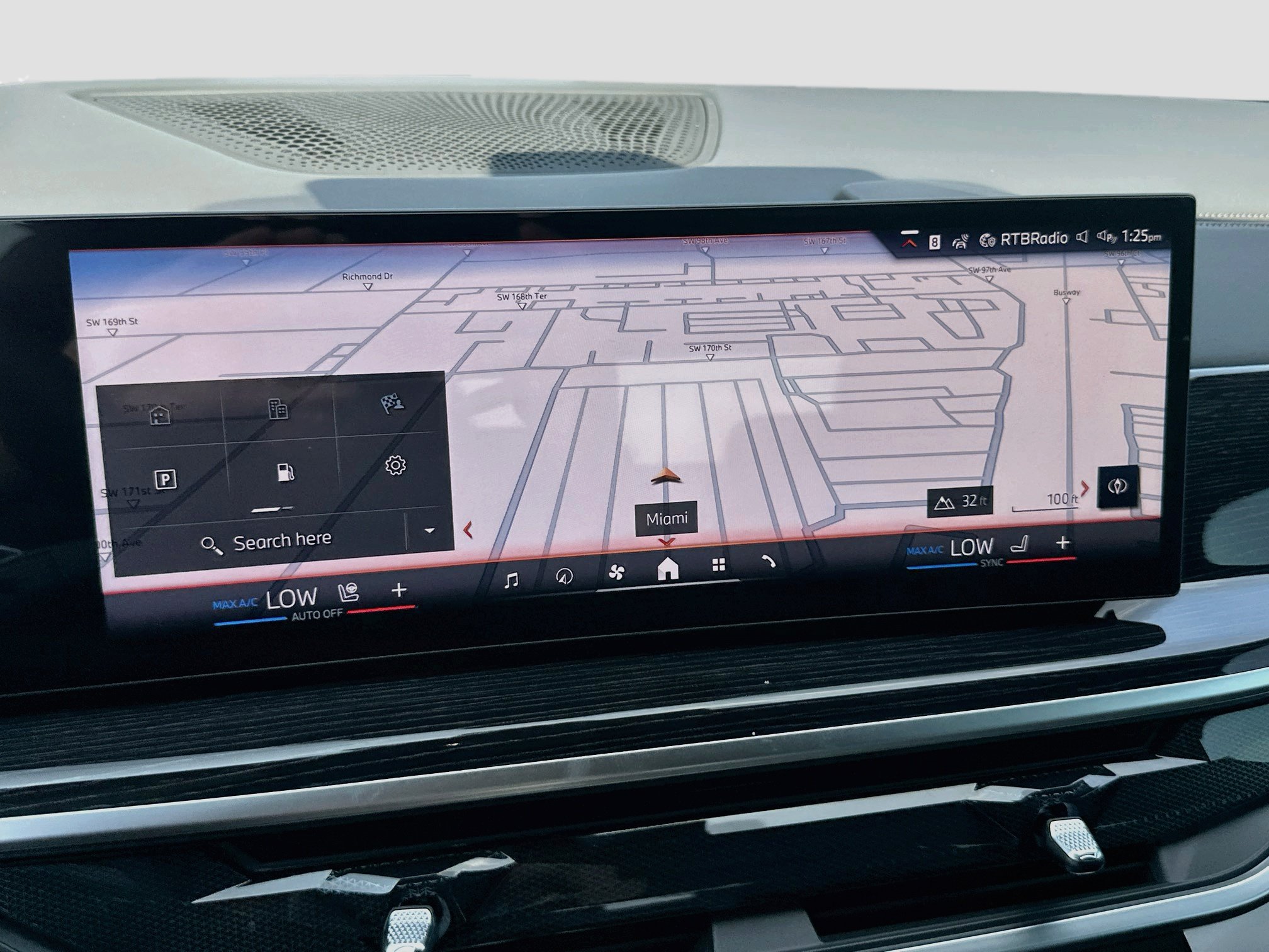 New 2027 BMW X7 xDrive40i w/ Executive Package AWD/4WD image 9