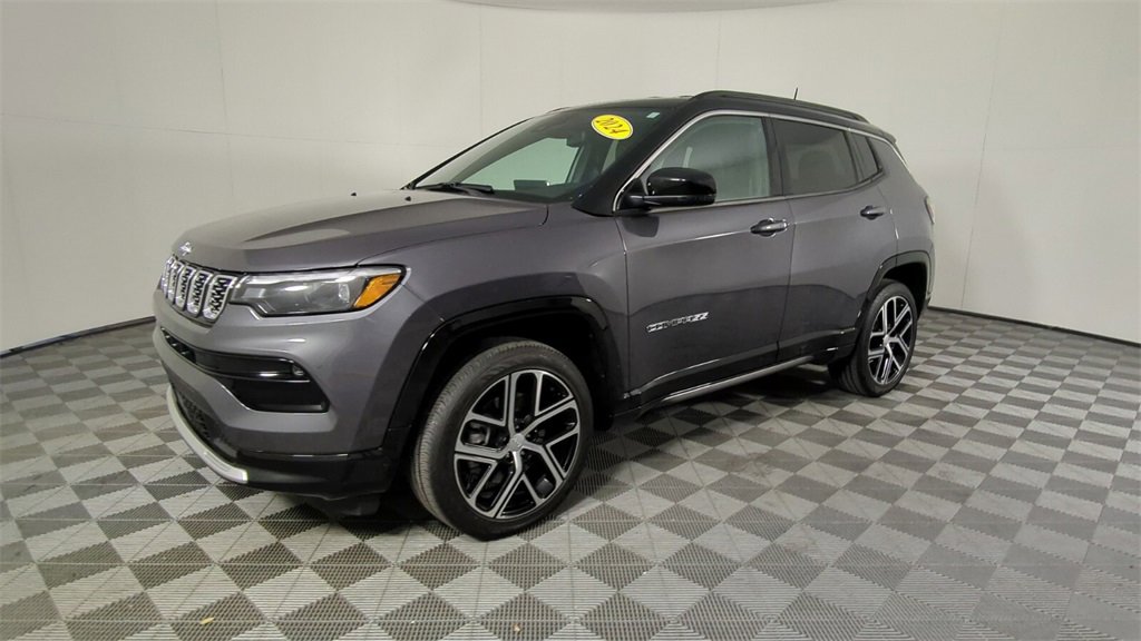 Certified 2024 Jeep Compass Limited w/ Elite Group image 9