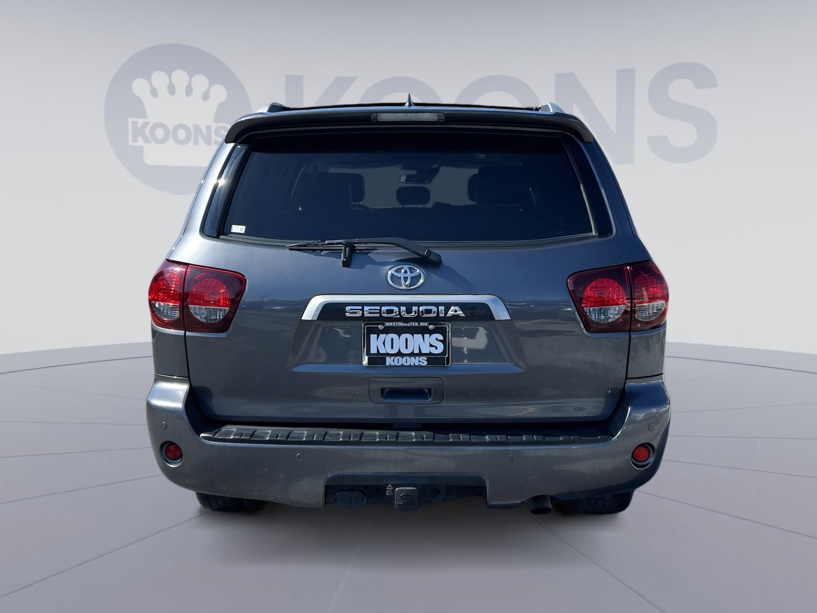 Used 2020 Toyota Sequoia Limited w/ Safety & Convenience Package image 5