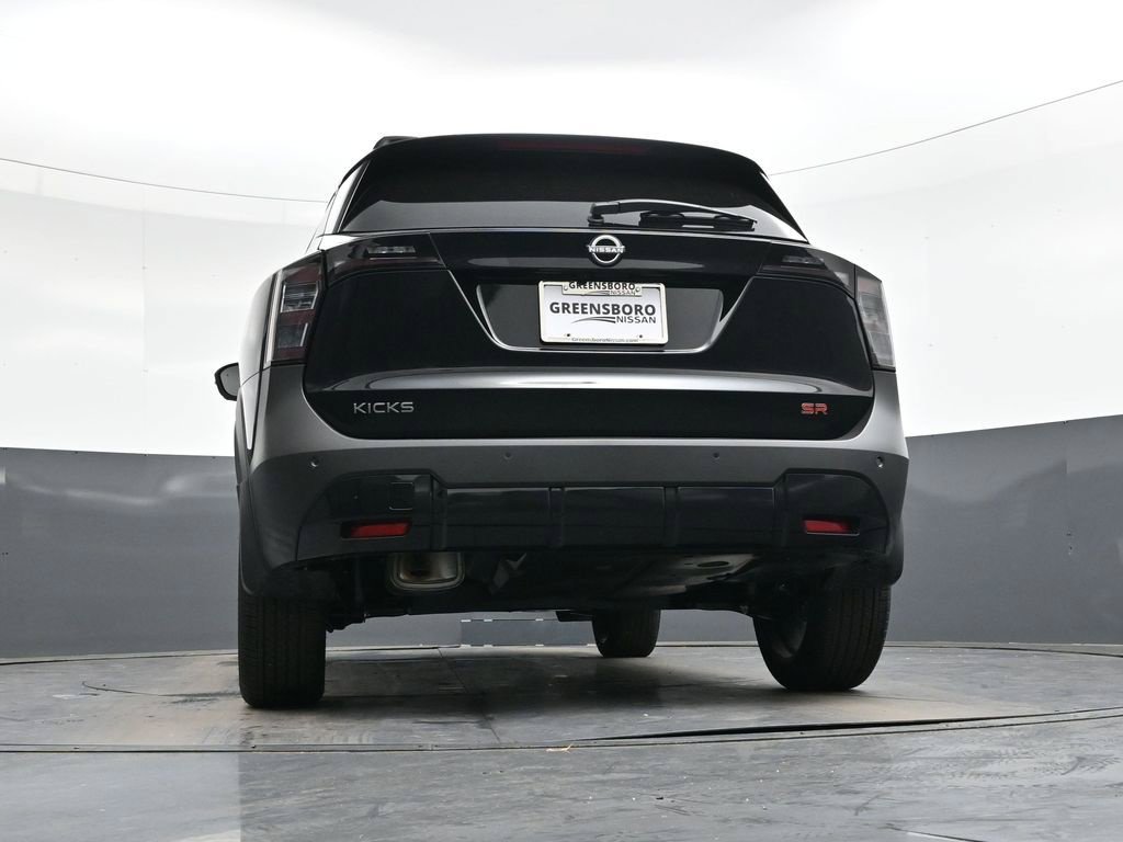 Certified 2026 Nissan Kicks SR w/ Cold Weather Package FWD image 39