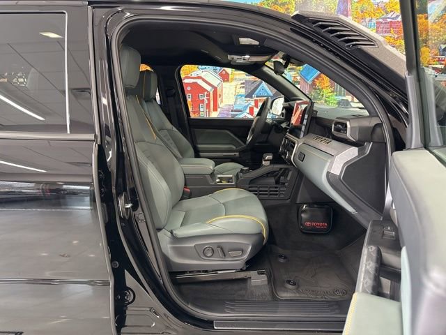 Used 2025 Toyota Tacoma Trailhunter image 50